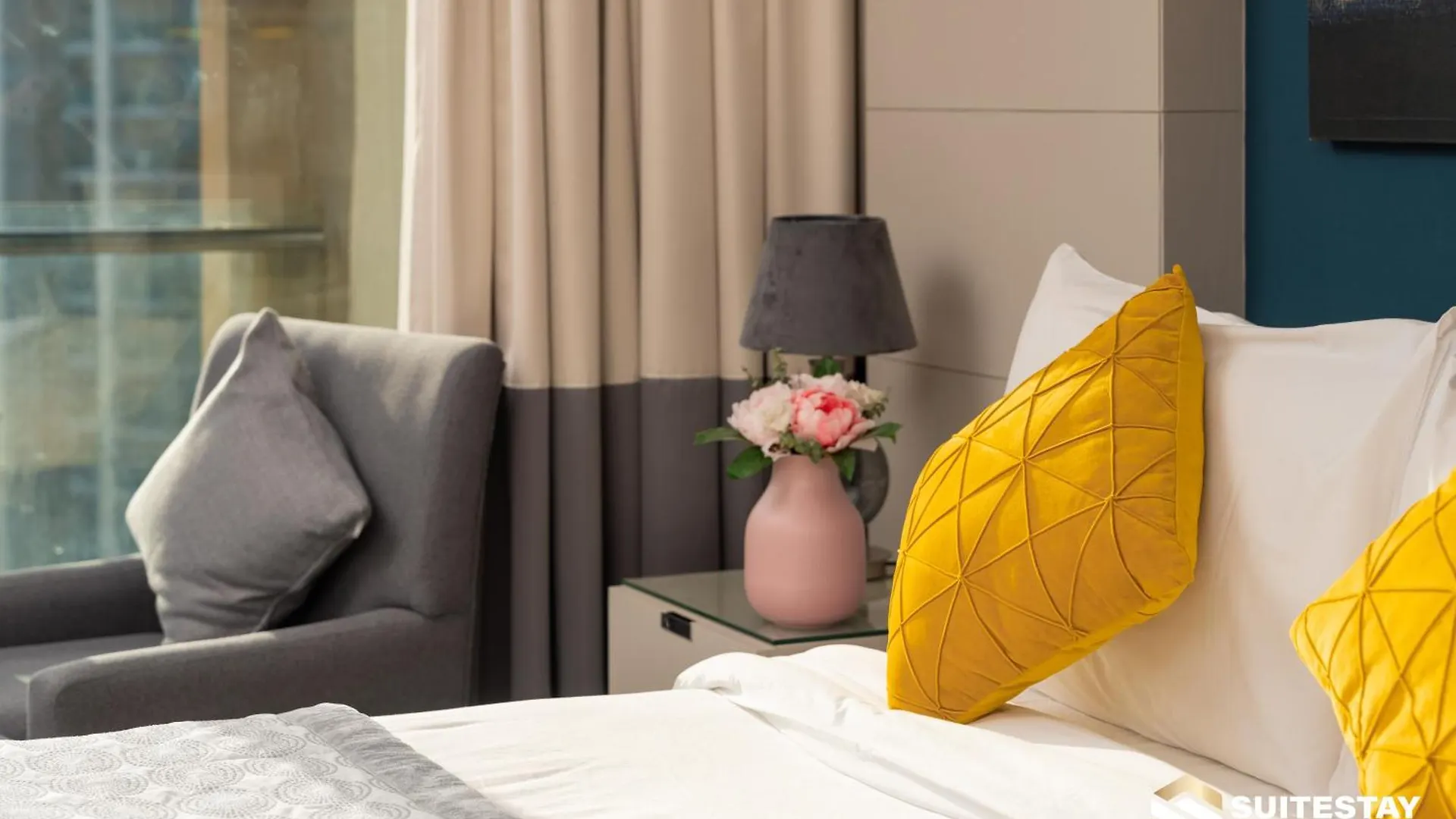 Ostay -Address Dubai Mall - The Residence